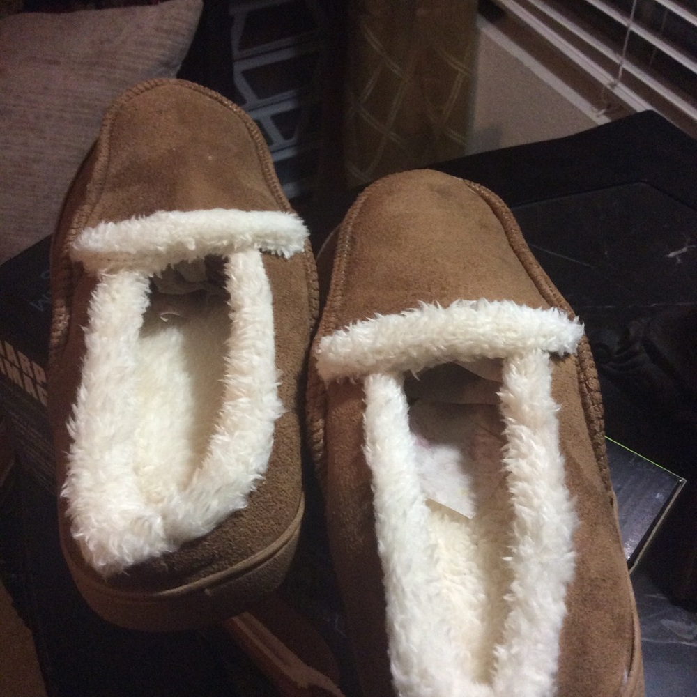 Men’s Memory Form Slippers - Picture 5 of 6